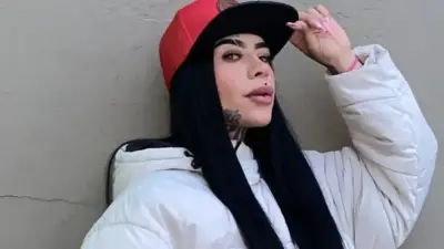 Hermana de 'Baby Demoni' revela marcas sospechosas en su cuello tras muerte