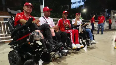 Hinchas en silla de ruedas del América de Cali: pasión que supera barreras en el Pascual Guerrero