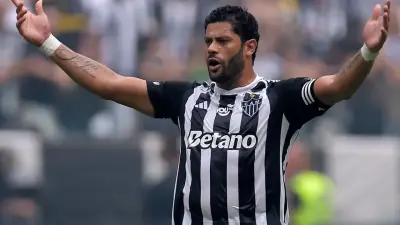 Hulk dispara un misil desde 35 metros que aspira al Premio Puskás en Brasil