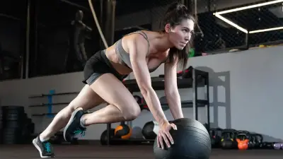 Hyrox vs. CrossFit: diferencias clave para la salud muscular y rendimiento físico