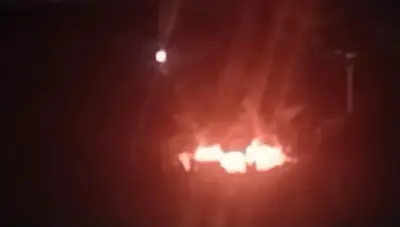 Incendian buses del sistema Metrolínea en Girón; bomberos controlan emergencia