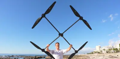 Ingeniero sudafricano bate récord con dron que vuela más de 3,5 horas con una carga