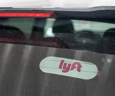 Lyft reporta pérdida operativa de US$185 millones y pronóstico débil para 2026
