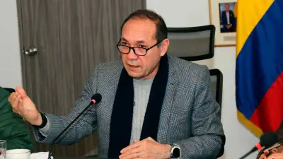 Ministerio del Trabajo formalizará a más de 300 tripulantes de Van Camp's tras diálogo tripartito