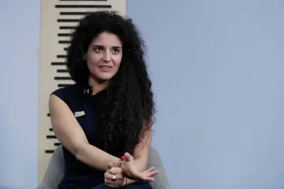 Ministra de Culturas enfrenta acusaciones de nepotismo por contratos familiares