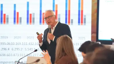 Miranda denuncia contratos por $3.000 millones a familia de ministro de Salud