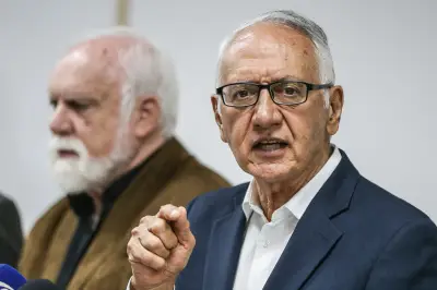 Moción de censura contra ministro de Salud tras muerte de menor con hemofilia en Colombia