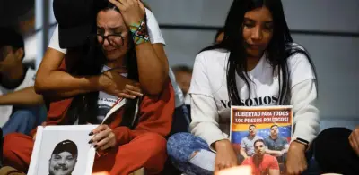 Más de 200 presos políticos en Venezuela inician huelga de hambre por exclusiones en ley de amnistía