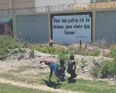 Nadal Walcot: El arte que brota de los cañaverales y los sueños cocolos