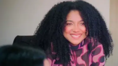 Nueva viceministra Juliana Guerrero enfrenta cargos por irregularidades en título universitario