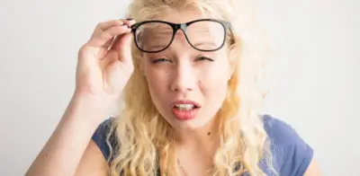 Oftalmóloga recomienda alimentos clave para proteger la salud ocular y prevenir enfermedades