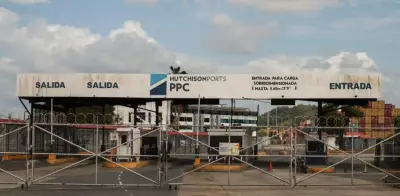Panamá asume control de puertos del canal tras anular concesión a empresa china Hutchison
