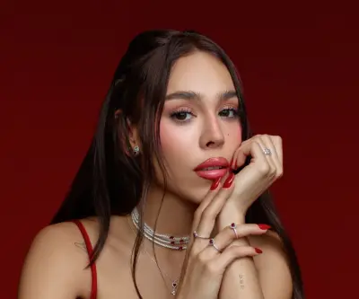 Pandora lanza campaña de San Valentín 2026 celebrando el amor sin reglas ni límites