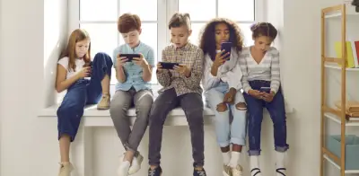 Pantallas en niños: expertos alertan sobre frustración, atención y sueño afectados