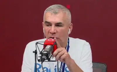 Periodista Diego Rueda critica decisión de Dimayor de no publicar audios del VAR