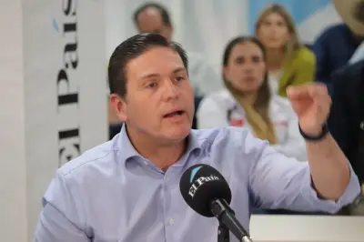 Pinzón promete dragado en Buenaventura 'cueste lo que cueste' en debate presidencial