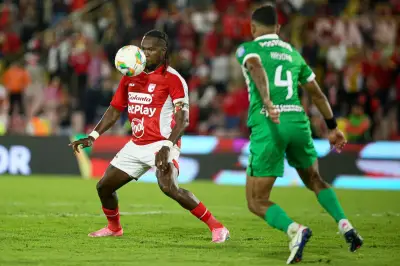 Polémica arbitral en el Campín: gol anulado a Santa Fe en derrota ante Nacional