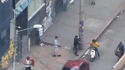 Poste de luz convertido en caleta de droga: capturan a cuatro vendedores en Los Mártires