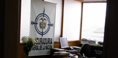 Procuraduría destituye por 15 años a intendente policial por acoso sexual a compañera en Bogotá