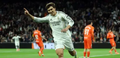 Real Madrid aplasta a la Real Sociedad y mantiene la presión sobre el Barcelona