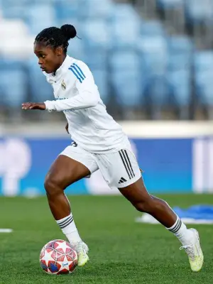 Real Madrid Femenino avanza a cuartos de Champions tras vencer 2-0 al Paris FC