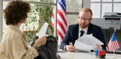 Restricciones migratorias de EE.UU. afectarán a colombianos: USCIS amplía medidas hasta 2026