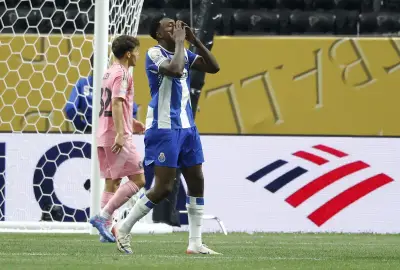 Samu Aghehowa sufre grave lesión de ligamento cruzado que lo aleja de la cancha