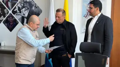 Santiago Botero se inscribe como candidato para la primera vuelta de elecciones