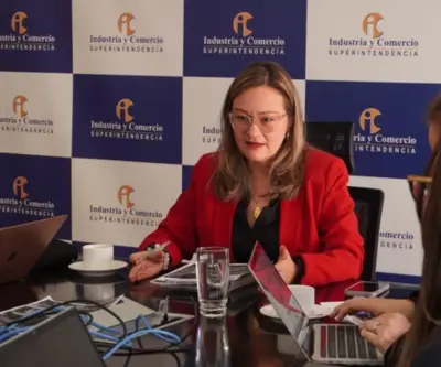 SIC analiza integración de Unidrogras, Dropopular y Comfandi en sector farmacéutico