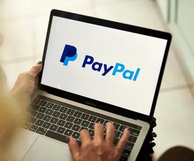 Stripe, procesador de pagos estadounidense, evalúa comprar total o parcialmente a PayPal