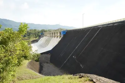 Superintendente revela análisis de embalses y vigilancia de precios de energía en Colombia
