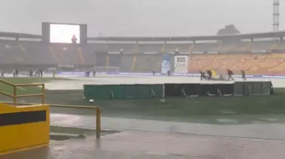 Torrencial aguacero y granizo causan caos en Bogotá: inundaciones y afectaciones en El Campín