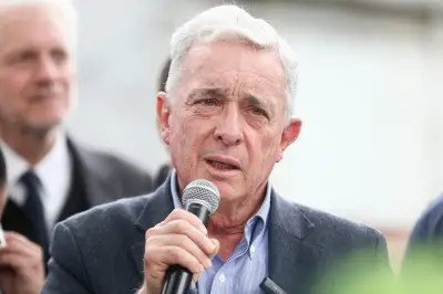 Uribe respalda a Paloma Valencia y critica agenda internacional de Petro en Cartagena