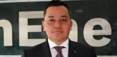 Víctor Paternina asume como nuevo viceministro de Energía del Gobierno Nacional