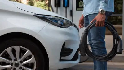 Vehículos eléctricos e híbridos enfrentarán trámite riguroso para mantener beneficios tributarios en 2026