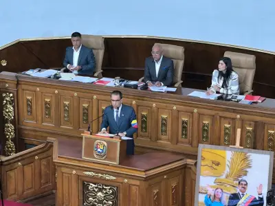 Venezuela debate ley de amnistía para presos políticos con familiares en la Asamblea Nacional