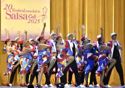 Vibrando con Stilo, escuela de salsa caleña, representará oficialmente a Colombia en Europa