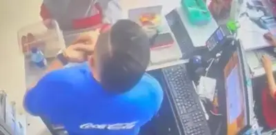 Video revela asesinato de tendero en Bucaramanga: desmienten forcejeo durante robo de cadena de oro