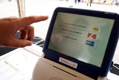 Voto electrónico en Colombia: ¿Por qué el país prefiere el papel para las elecciones 2026?