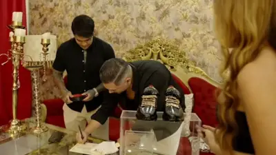 Zapatos de oro de Yeferson Cossio: lujo extremo y polémica social en redes