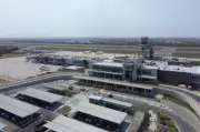 Alcalde Char critica demoras en obras del aeropuerto de Barranquilla y propone administración compartida