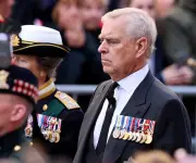 Arrestan al expríncipe Andrés del Reino Unido por presunta conducta indebida en cargo público