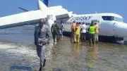 Aterrizaje de emergencia en playa de Somalia: Avión con 55 personas se estrella sin víctimas fatales