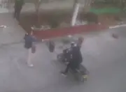 Atraco en La Castellana: Delincuente en moto intimida a mujer y huye con su bolso