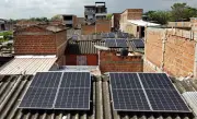 Cali amplía proyecto de paneles solares a comedores comunitarios para reducir costos energéticos