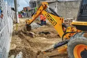 Calle 81 de Nuevo Paraíso en Cartagena recibe pavimentación tras 40 años de abandono