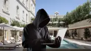 Capturan hacker que ideó estafa de un céntimo a hoteles de lujo en Europa