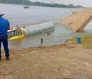 Cisterna con ACPM se hunde en el río Magdalena en Bolívar, generando emergencia ambiental