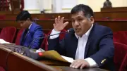 Congresista peruano advierte crisis política: 'Ponen a cualquier impresentable como títere'