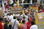 Convocan marchas en Colombia tras suspensión del aumento salarial del 2026